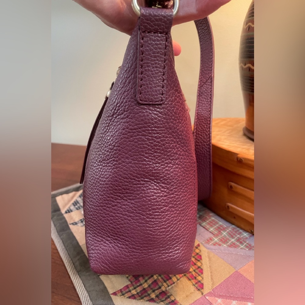 Radley London leather Fountain Road crossbody bag - Picture 4 of 11